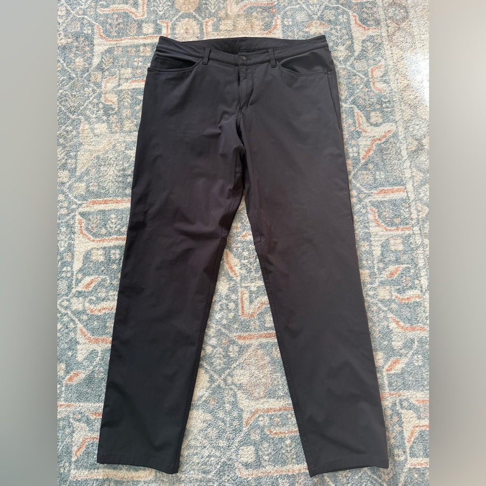 Lululemon ABC Classic fit 5 pocket.